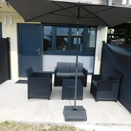 Tsara アパート Le Trait